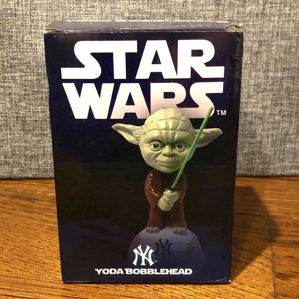 NY YANKEES Star Wars Night Yoda Bobblehead #1 New York Yankees SGA NIB 5/25/22